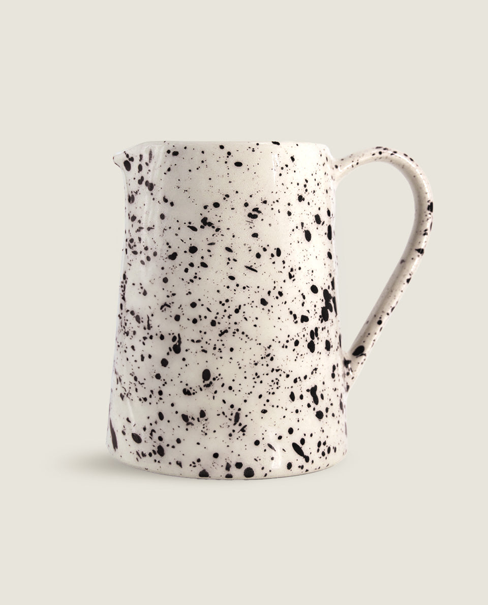 Black speckled pitcher Ketti