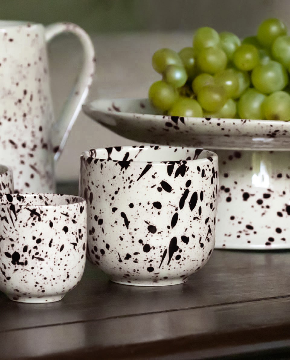 Black speckled mug Ketti